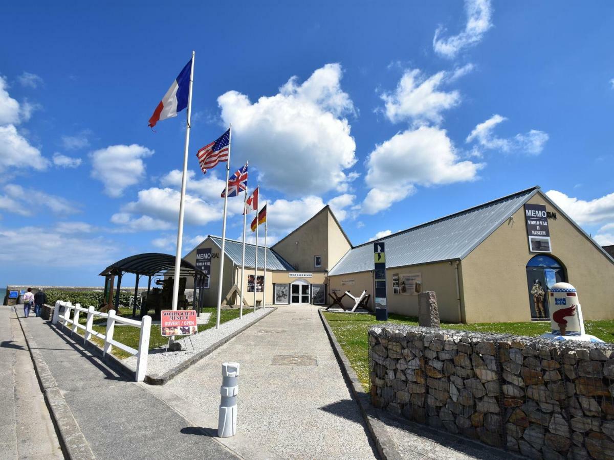 Superb Holiday Home Near The Beach Quinéville Eksteriør bilde